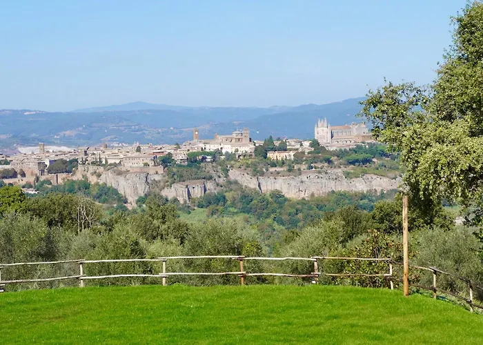 Pietra Campana Italian Villa Orvieto